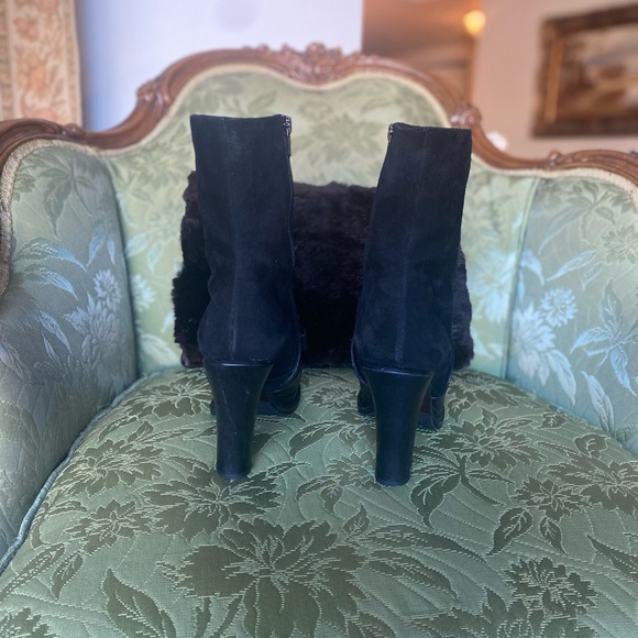 Excellent condition barely worn - Picture 3 of 5